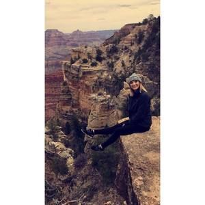 Meet your Posher, Aly